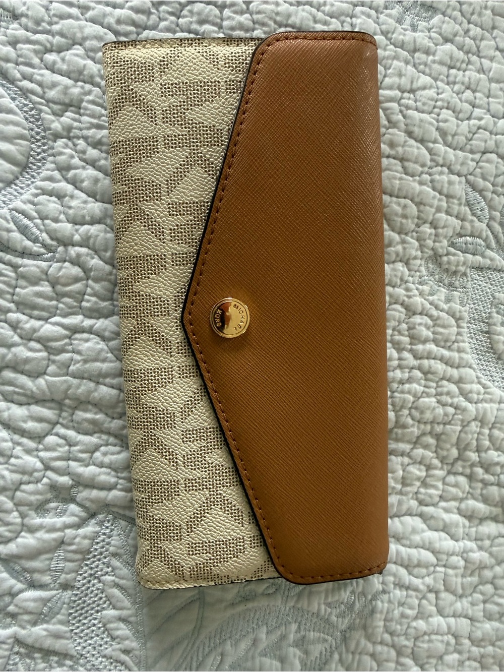 Michael Kors Tan and Cream Signature Continental Wallet